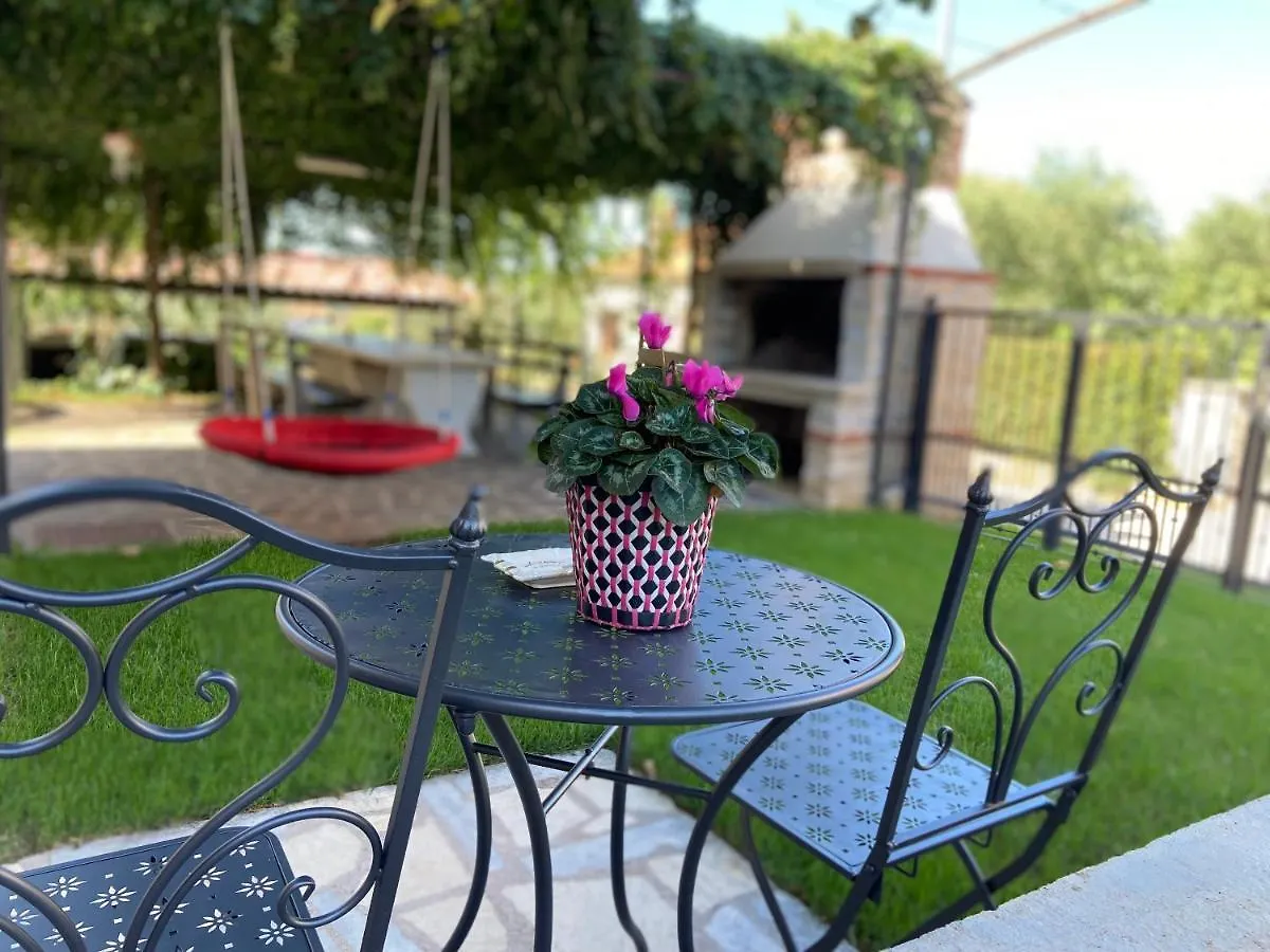Room Kris With Private Entrance & Private Bathroom Vilanija Croazia